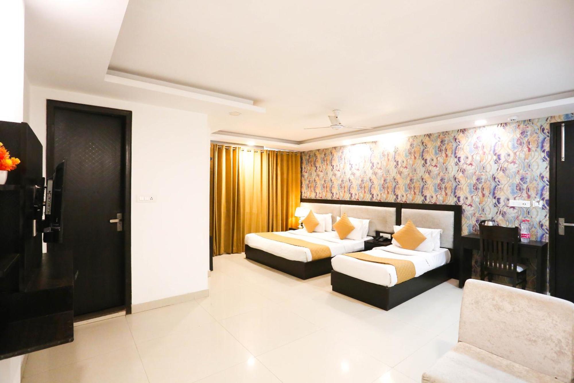 Hotel Aashiyana Nowe Delhi Zewnętrze zdjęcie