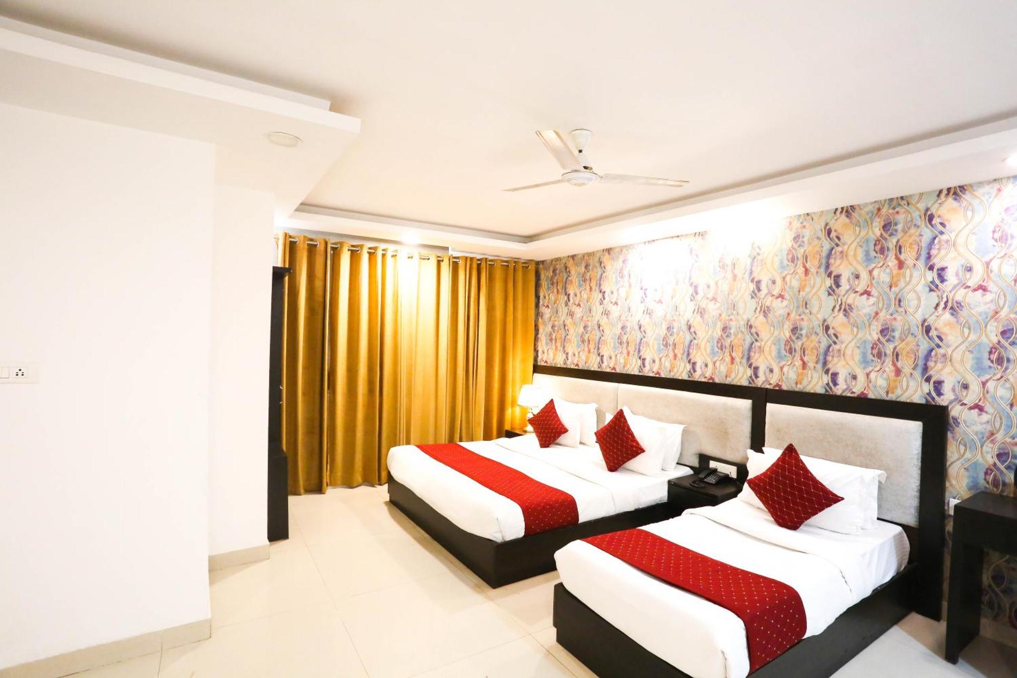 Hotel Aashiyana Nowe Delhi Zewnętrze zdjęcie