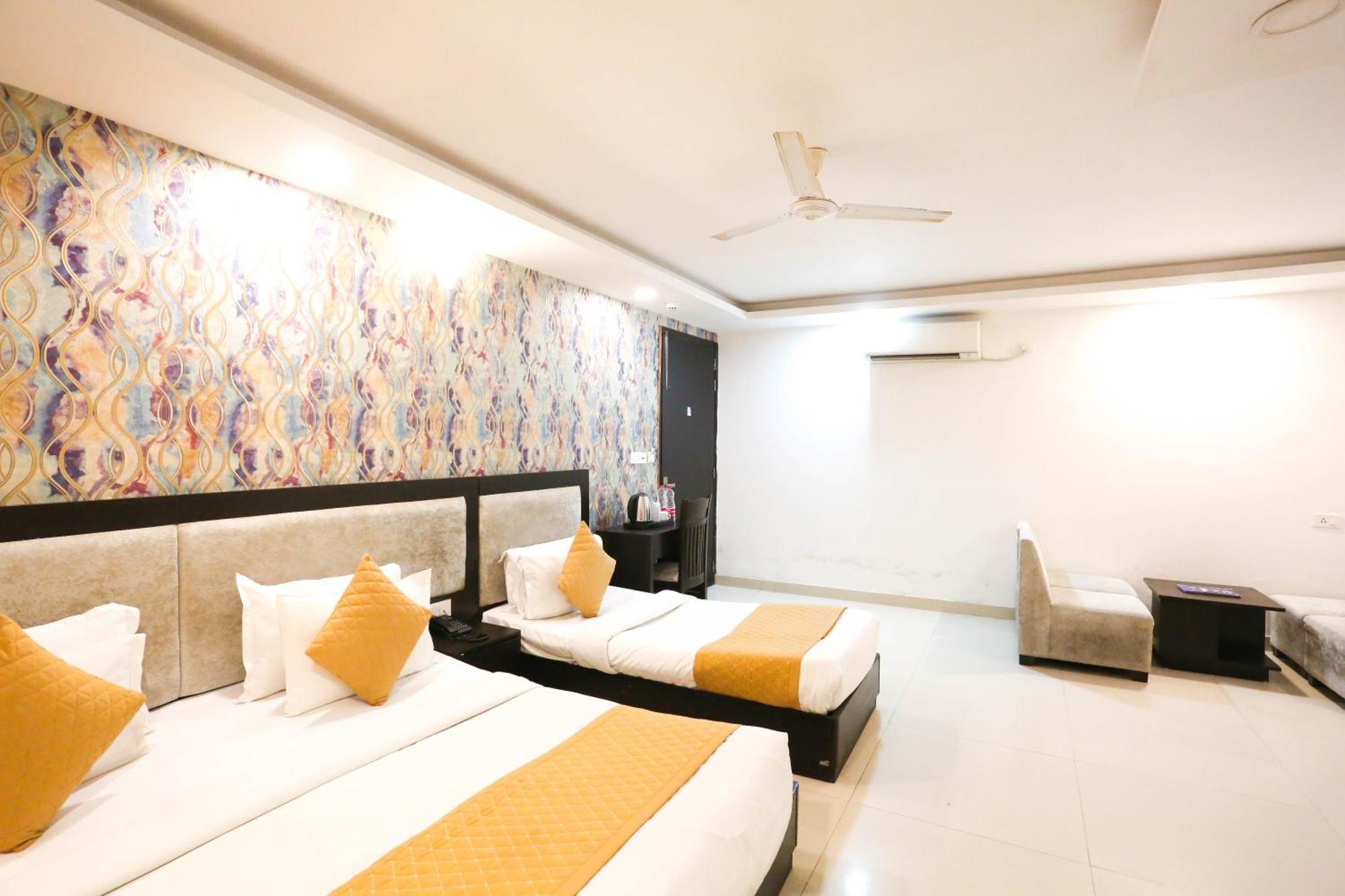 Hotel Aashiyana Nowe Delhi Zewnętrze zdjęcie