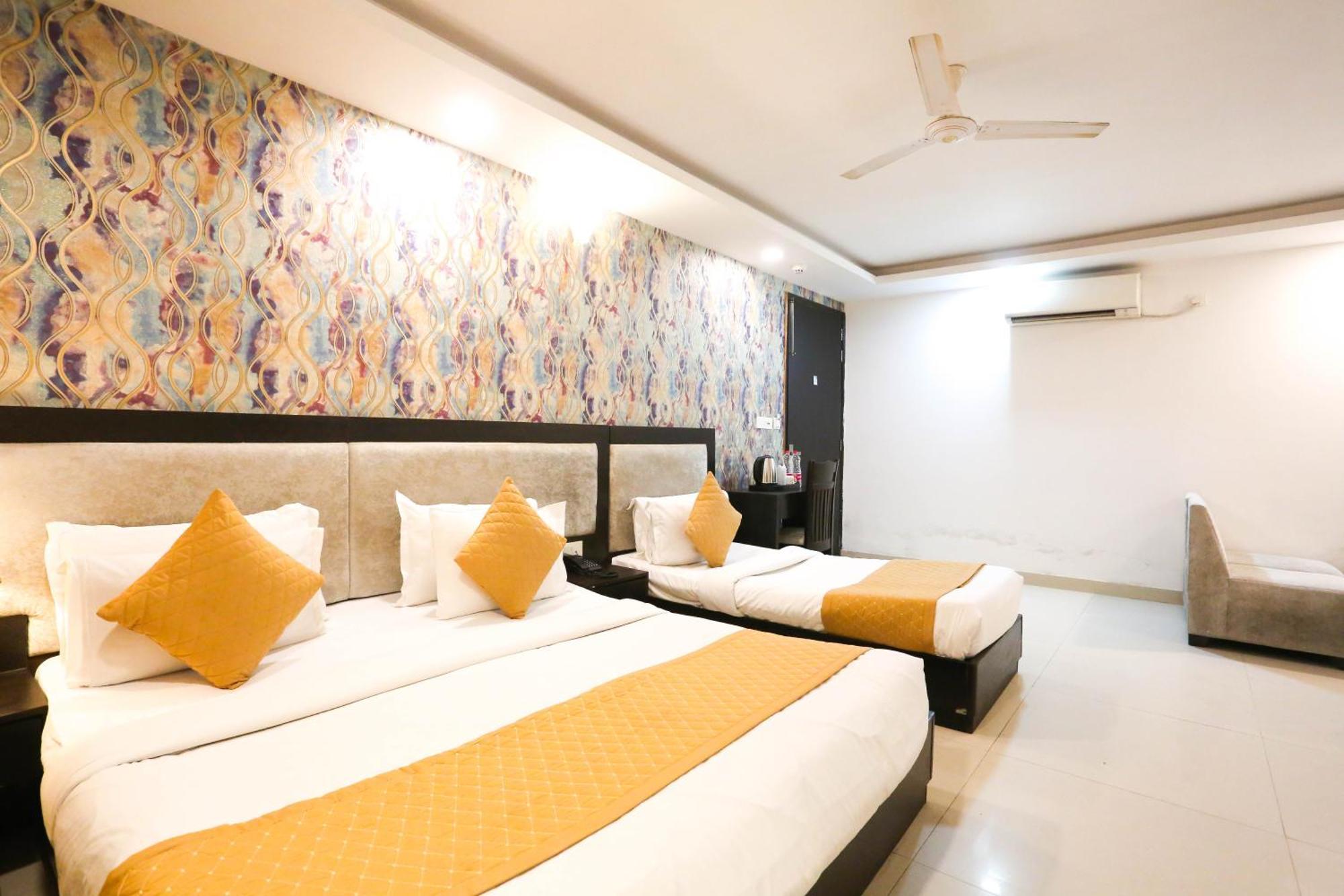 Hotel Aashiyana Nowe Delhi Zewnętrze zdjęcie