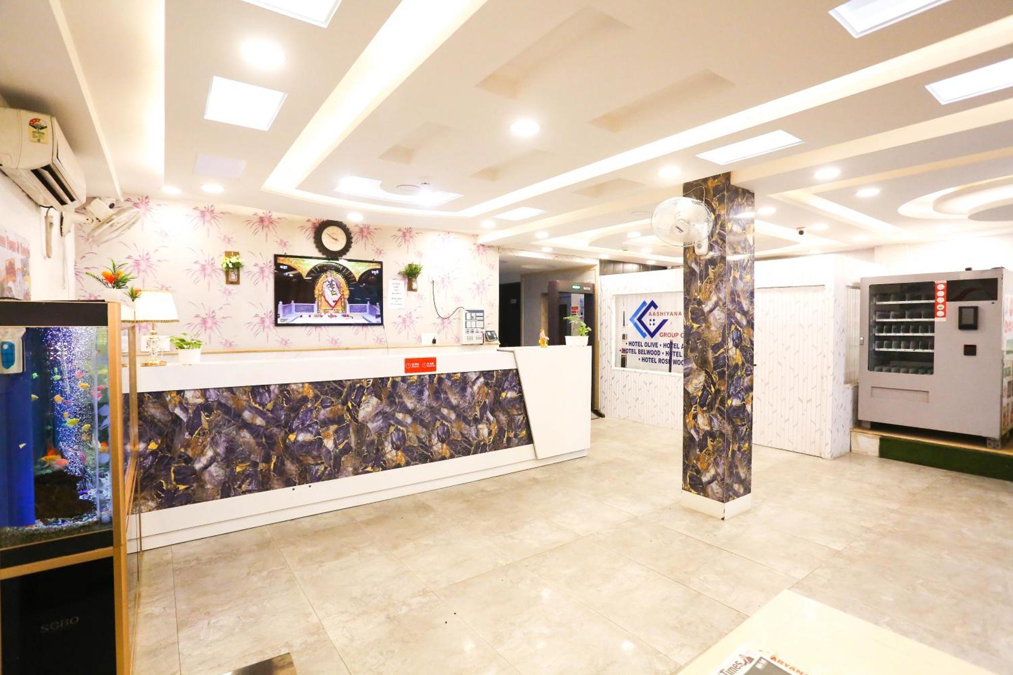 Hotel Aashiyana Nowe Delhi Zewnętrze zdjęcie