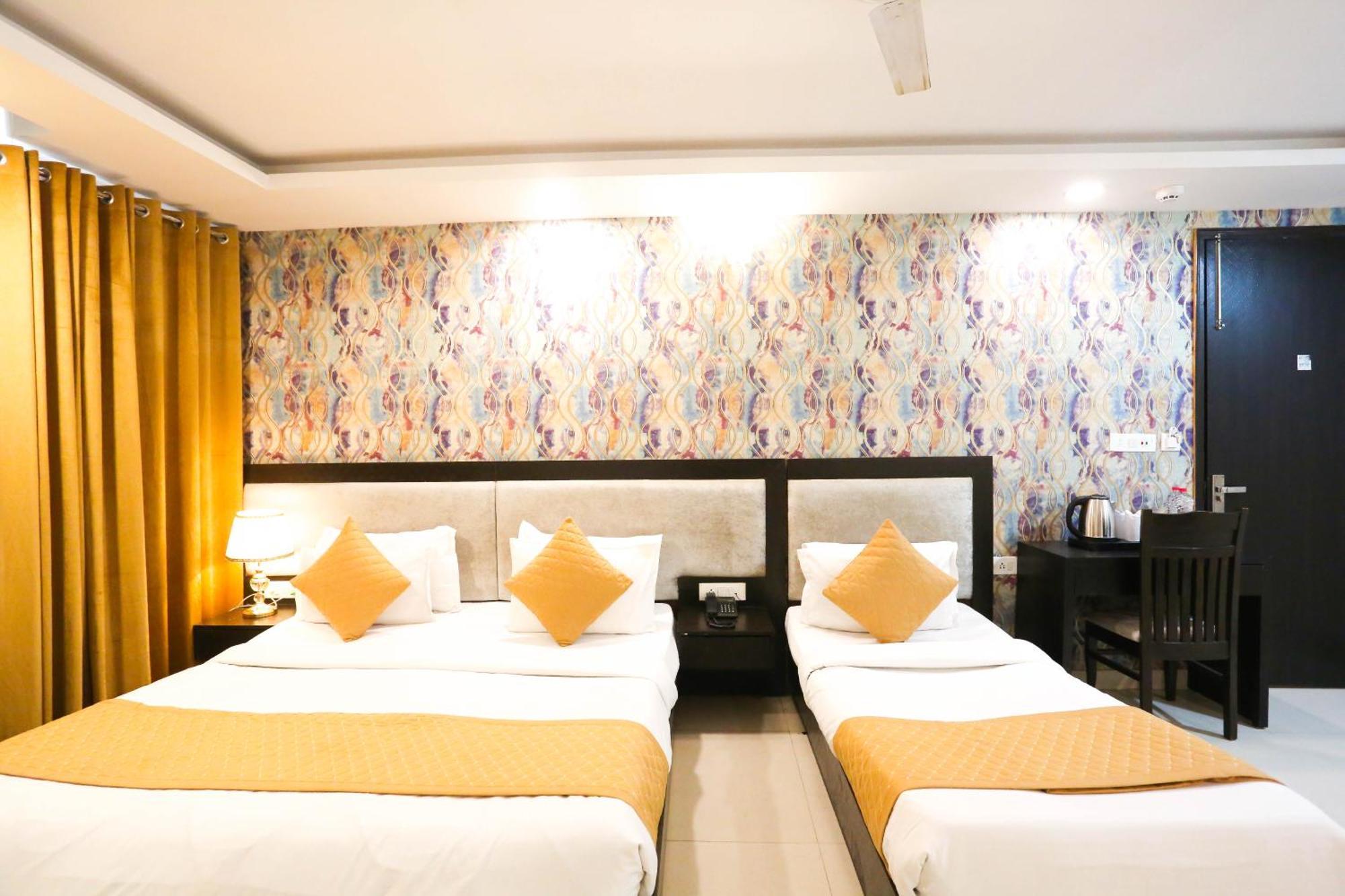 Hotel Aashiyana Nowe Delhi Zewnętrze zdjęcie