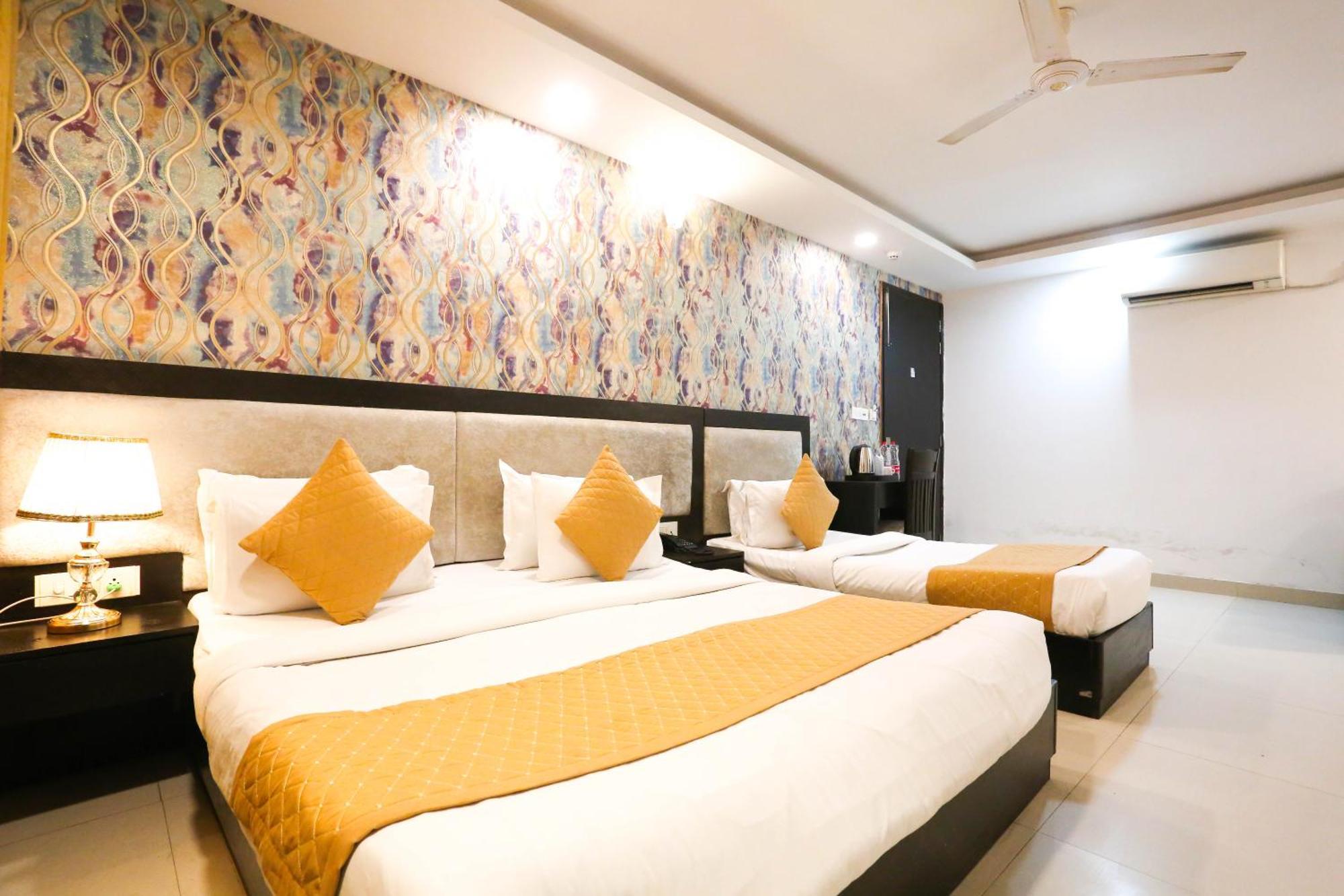 Hotel Aashiyana Nowe Delhi Zewnętrze zdjęcie