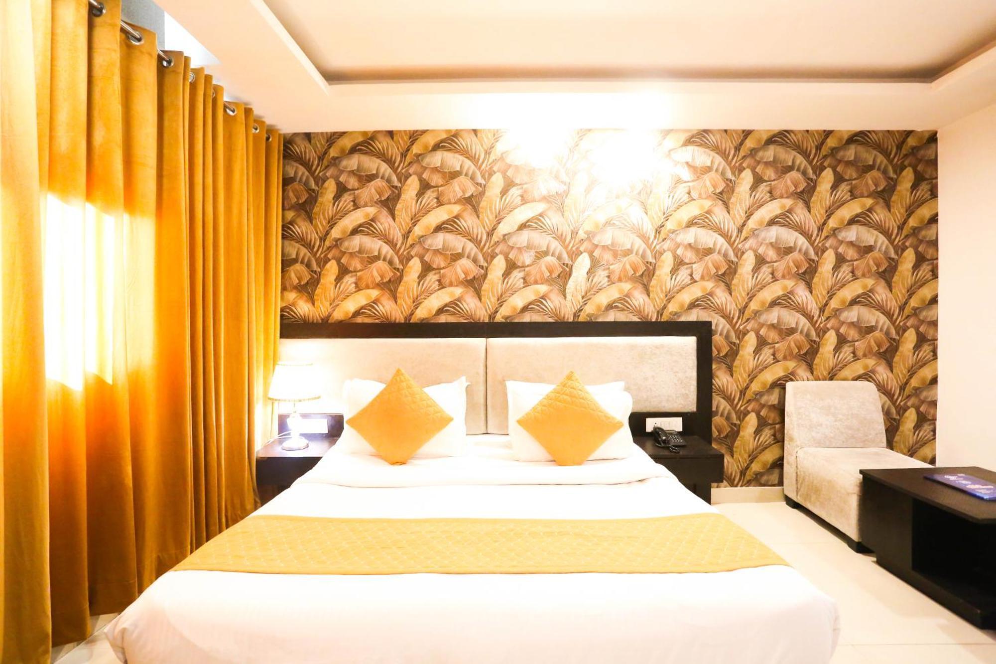 Hotel Aashiyana Nowe Delhi Zewnętrze zdjęcie